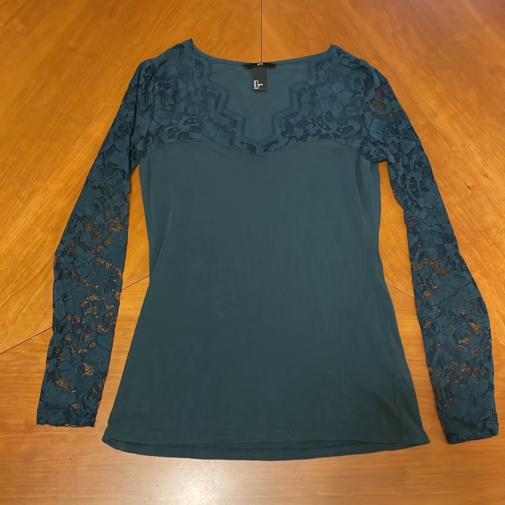 H&M lace green long sleeve top women’s small